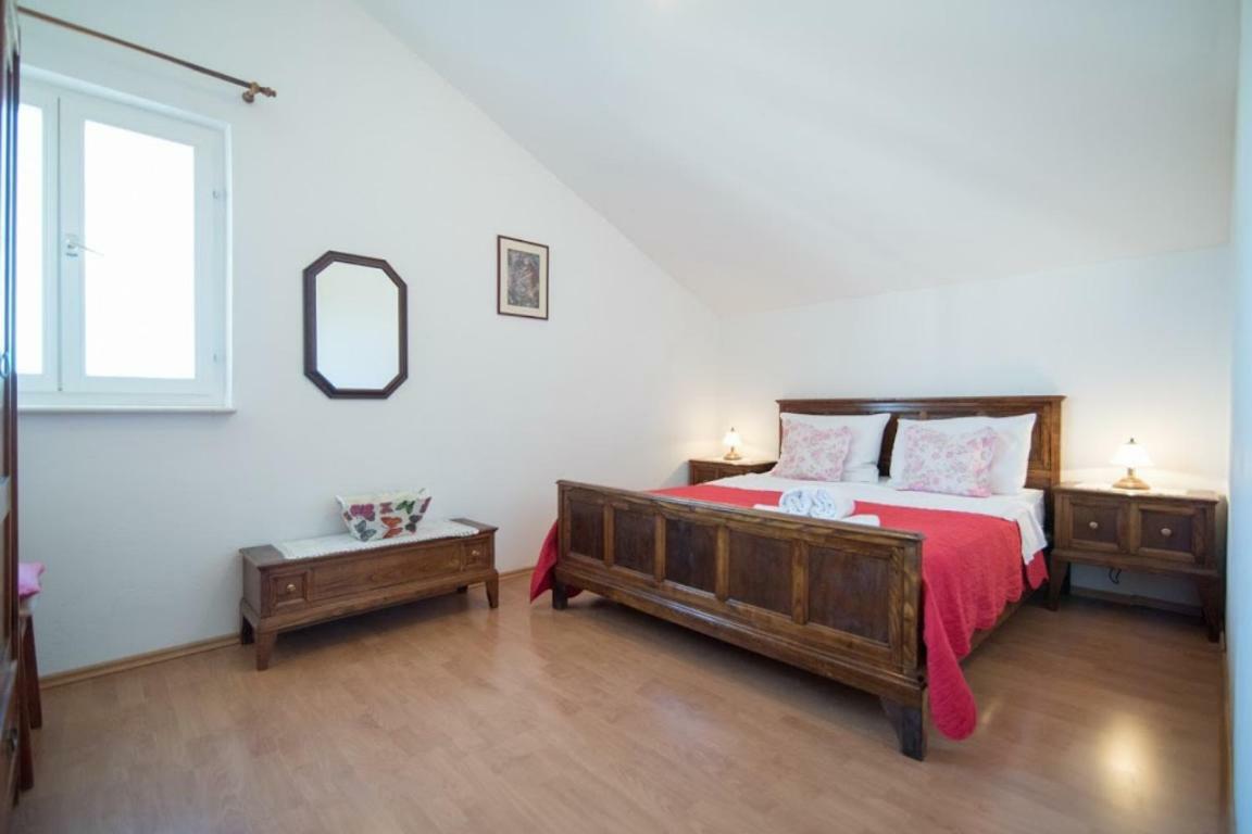 Apartments Petranic Супетар Екстериор снимка
