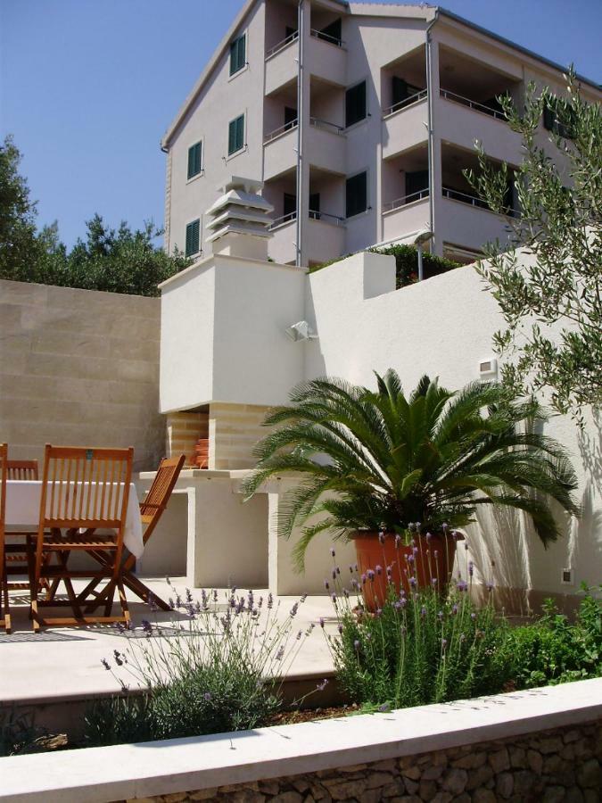 Apartments Petranic Супетар Екстериор снимка